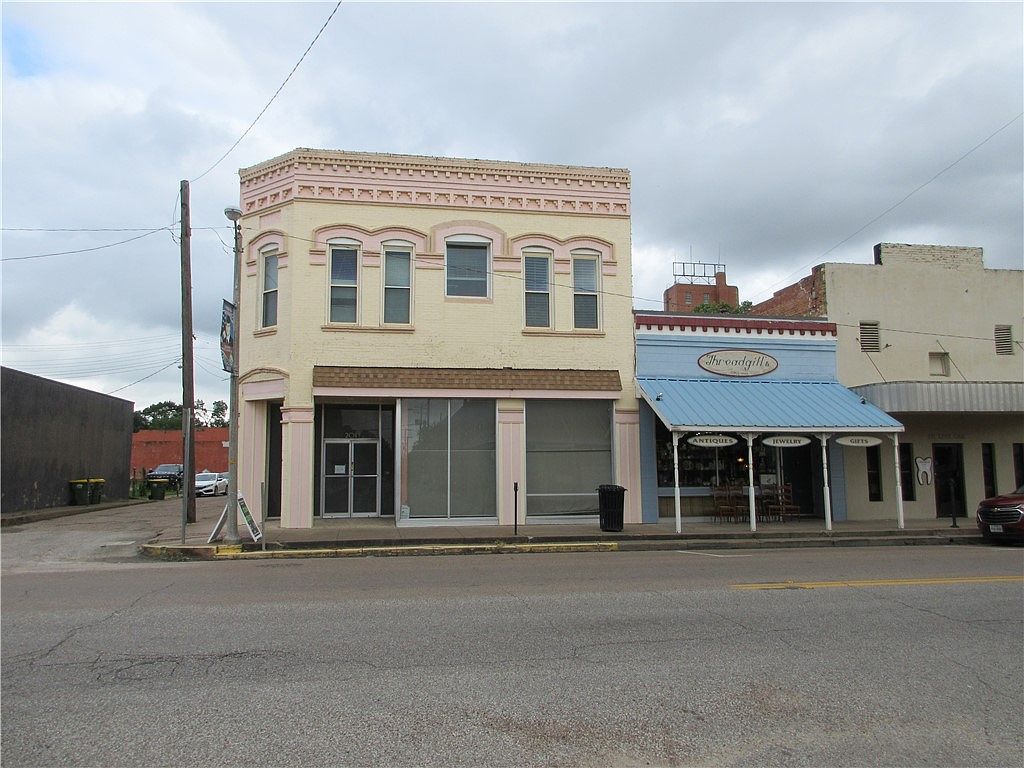 Threadgill’s Jewelry in Marlin, Texas
